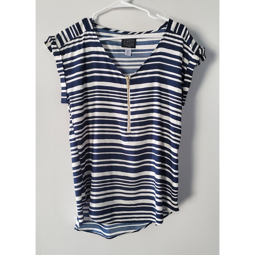 Short sleeve Women's Bouse (Medium)